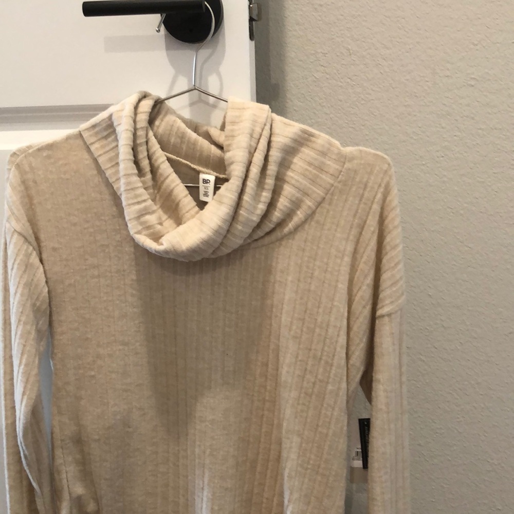 NWT Nordstrom Turtleneck